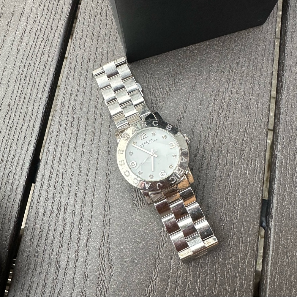 Marc Jacobs Watch - Picture 2 of 7